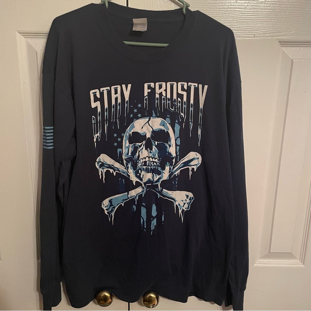 Port & company Stay Frosty men’s XL Long sleeve shirt!